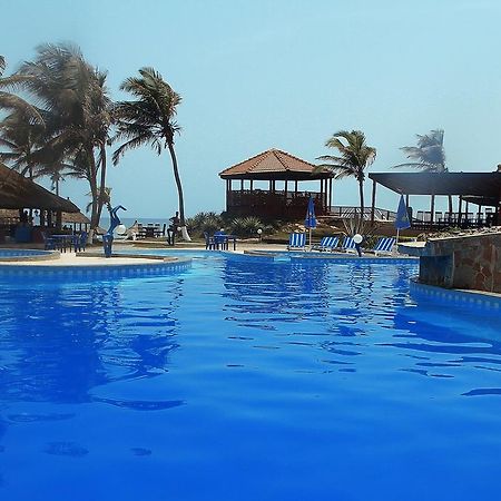 Ramada Resort Accra Buitenkant foto