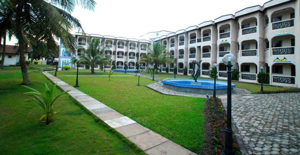 Ramada Resort Accra Buitenkant foto