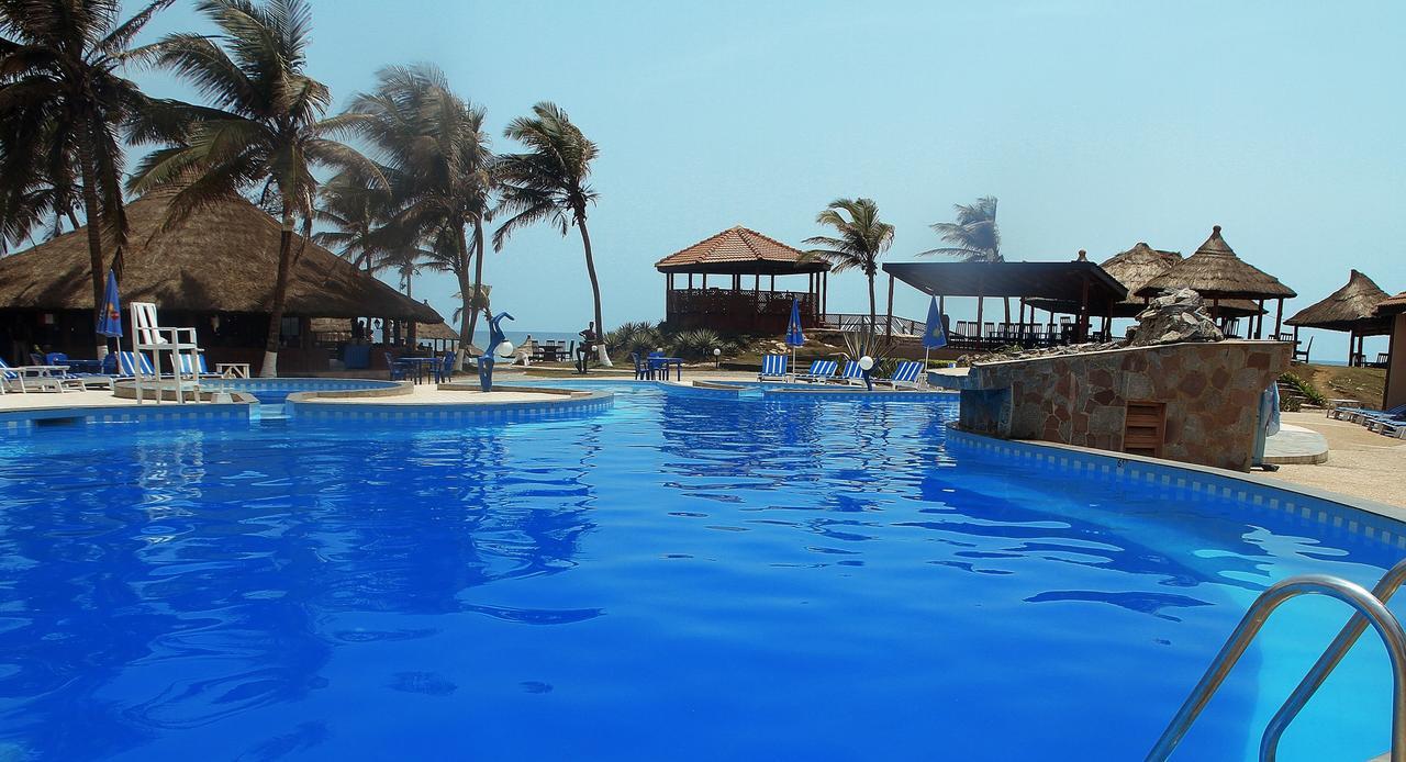 Ramada Resort Accra Buitenkant foto