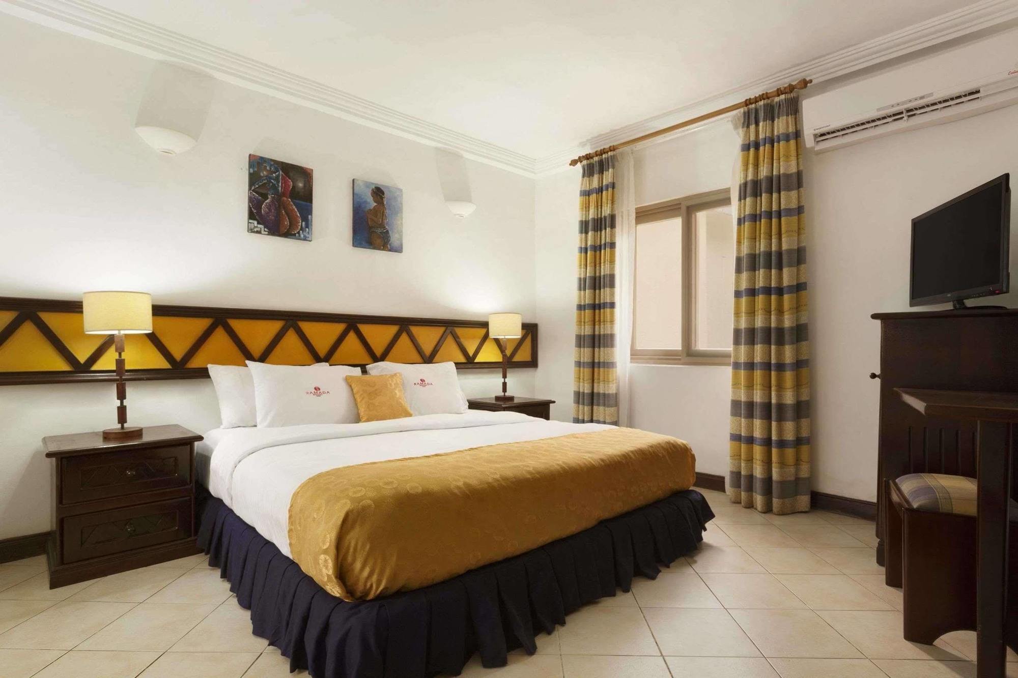 Ramada Resort Accra Buitenkant foto